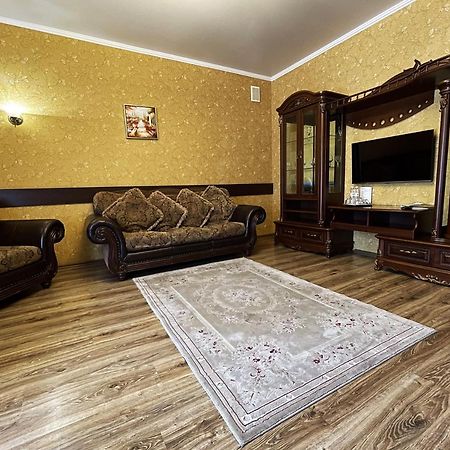 Park Hotel Harkov Kültér fotó