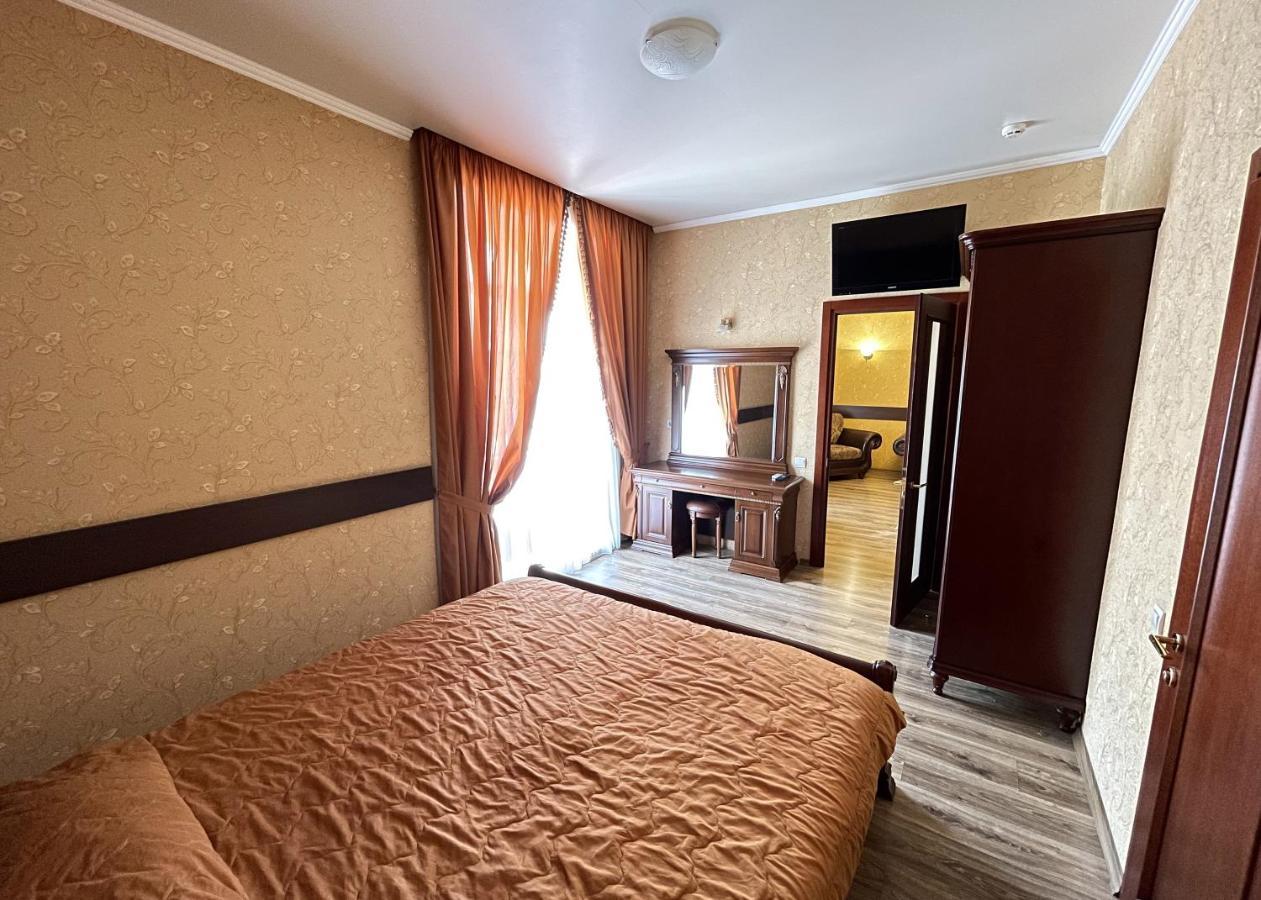 Park Hotel Harkov Kültér fotó
