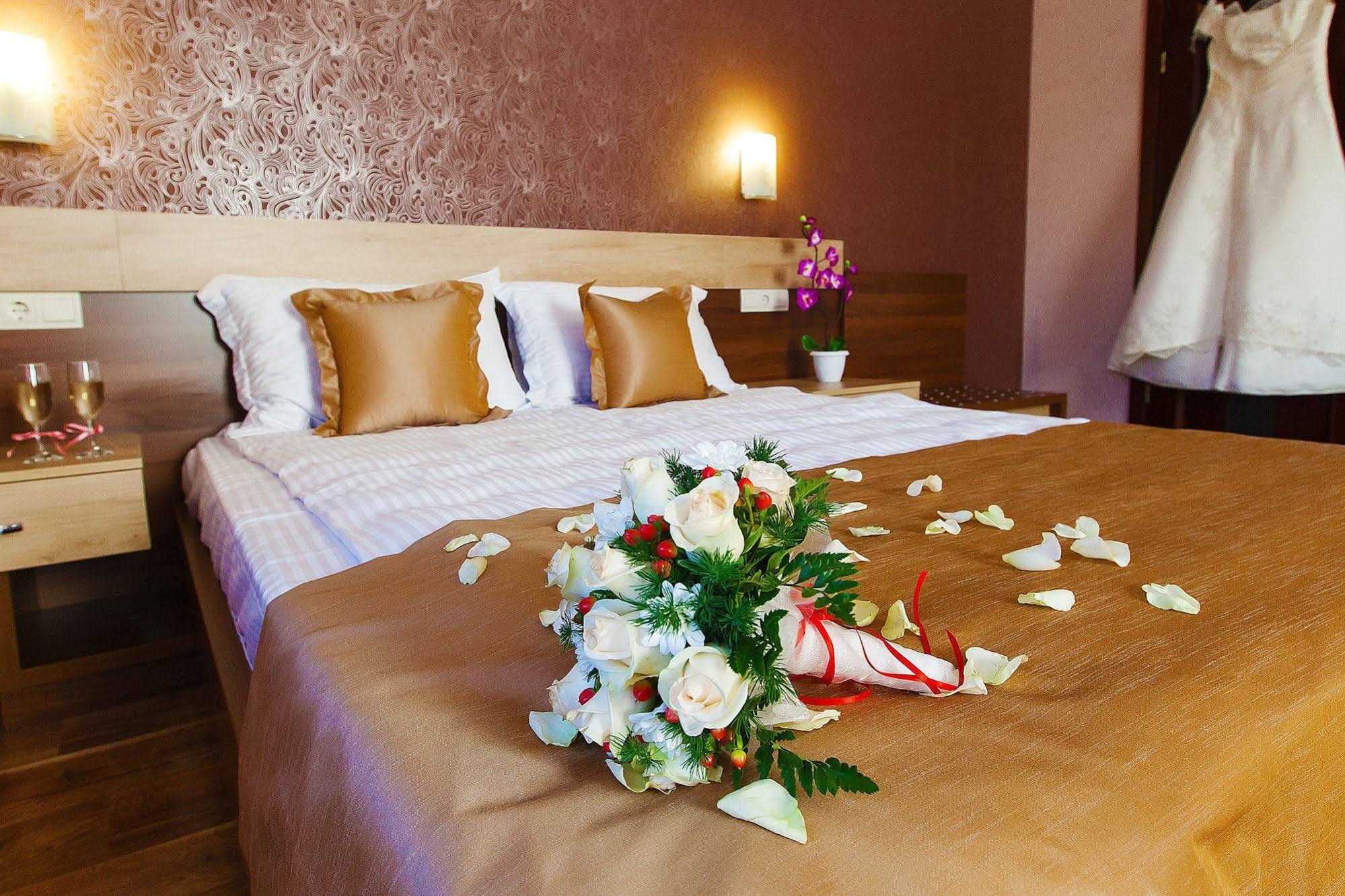 Park Hotel Harkov Kültér fotó