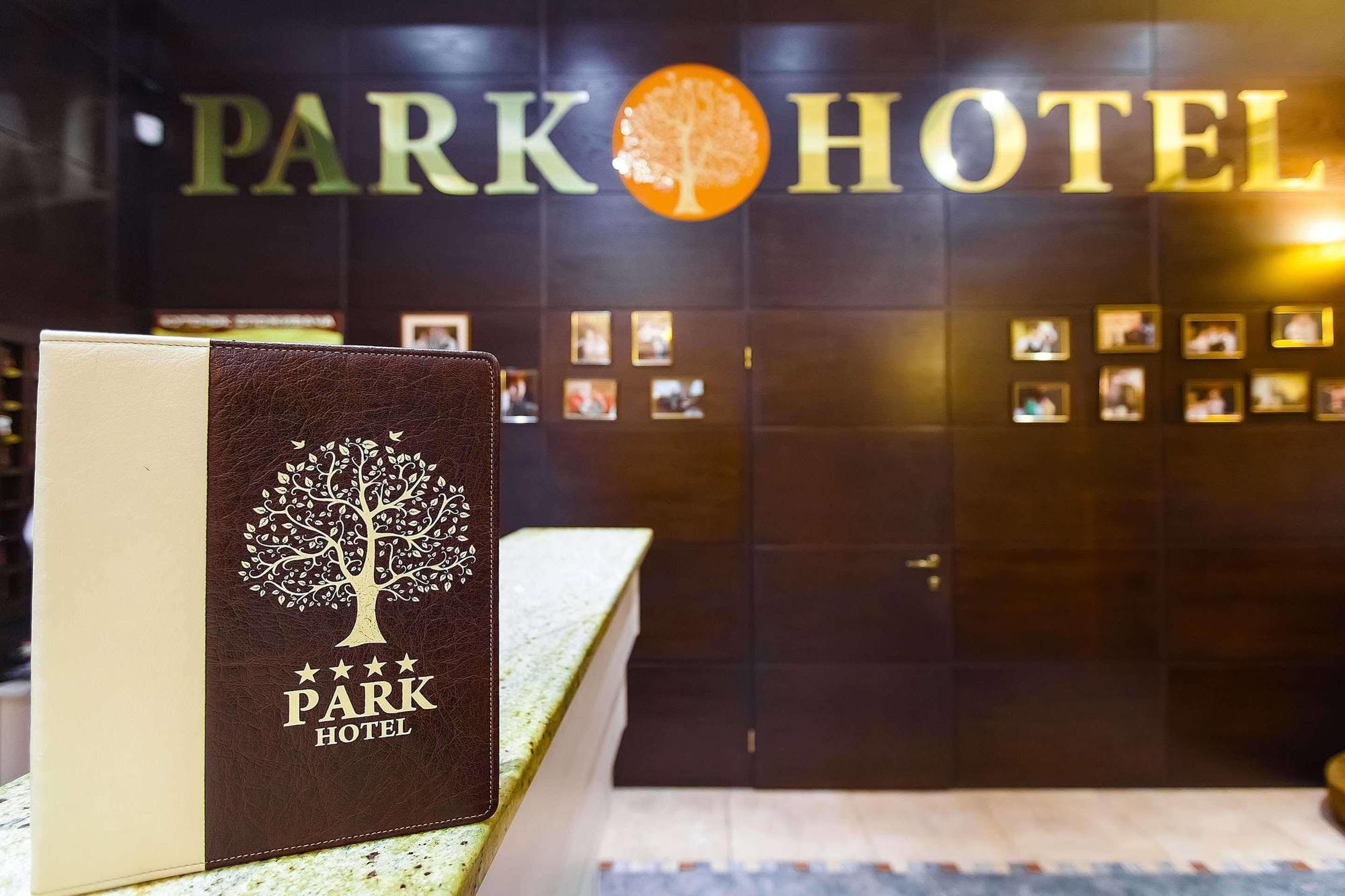 Park Hotel Harkov Kültér fotó